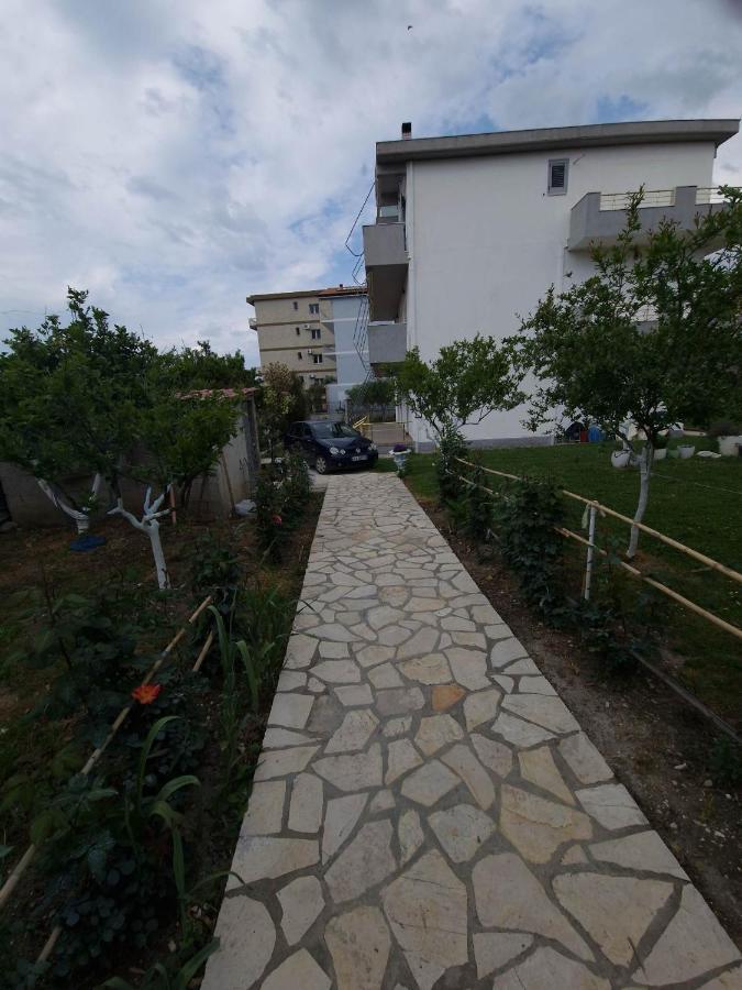 Apartmet Dritan Belulaj Appartamento Orikum Esterno foto